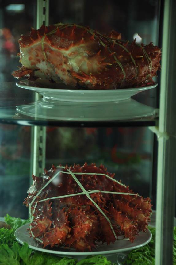 Venda de lagostas no Mercado Central de Santiago, capital do Chile